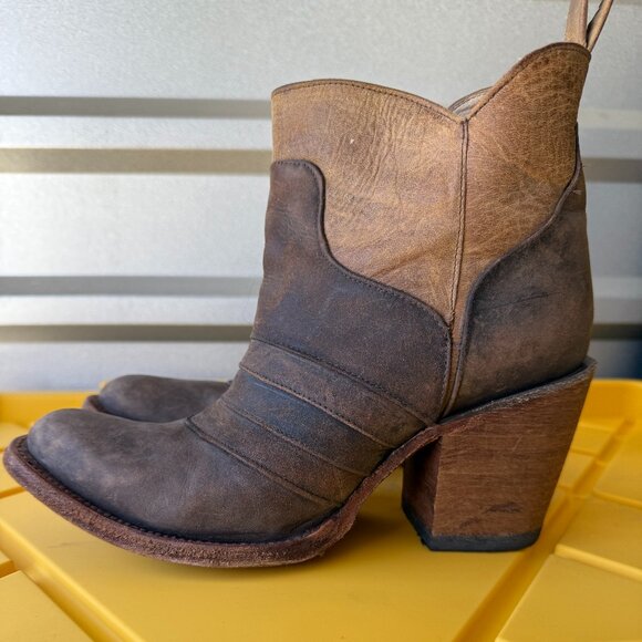 Vintage Womens Corral Circle G Bootie worn once - Picture 2 of 6